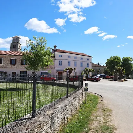 Apartman Neo Tinjan Esterno foto